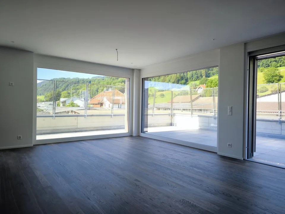 Appartamento attico moderno 4.5 locali con terrazza a Toffen