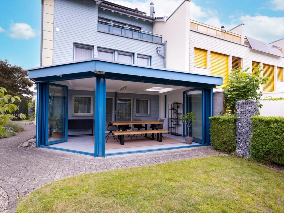 5.5-Zimmer-Reiheneckhaus mit traumhaftem Garten - gepflegt & top gelegen