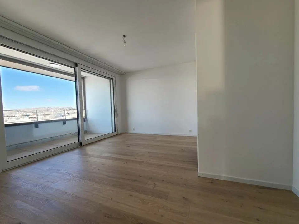 Plugin 4 - 5.5-Zimmer-Wohnung im 12. Stock