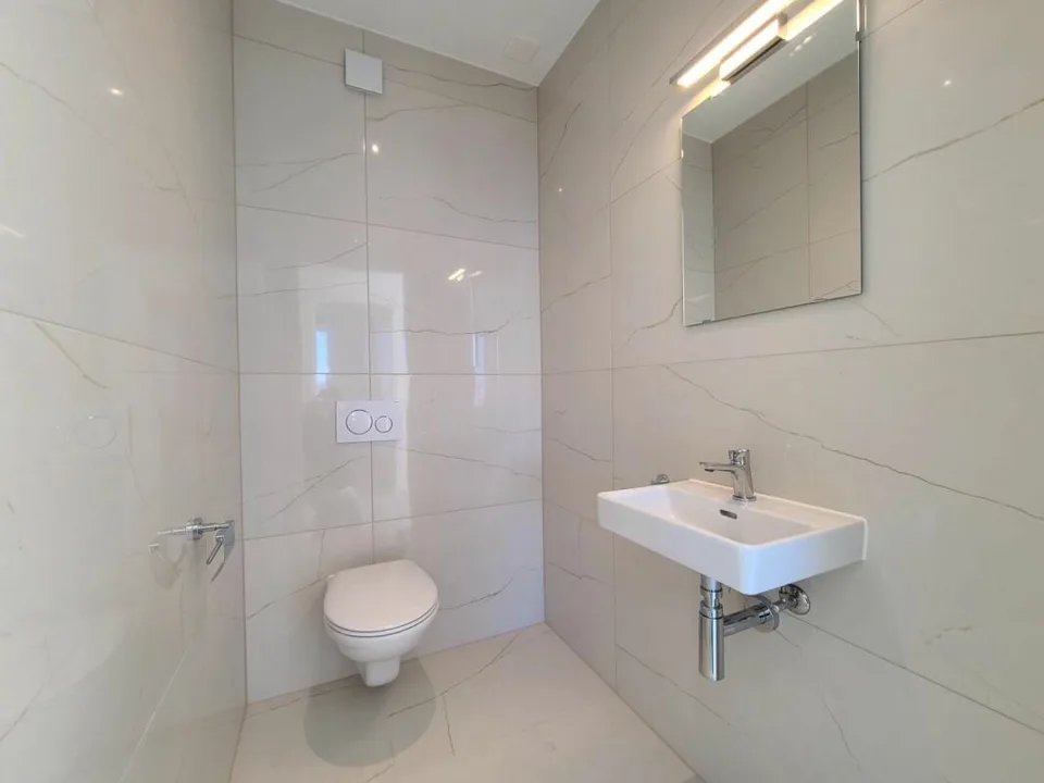 Plugin 4 - 5.5-Zimmer-Wohnung im 12. Stock