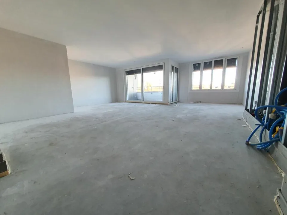 Plugin 4 - Verwaltung/Büro von 74 m2 bis 106 m2 im 2. Stock