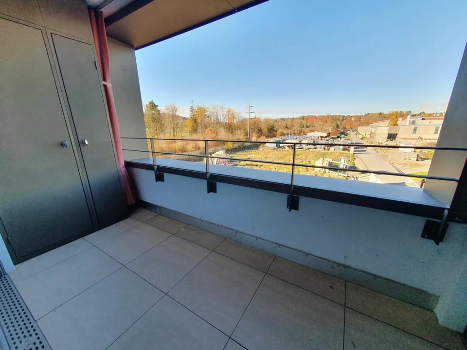 Plugin 4 - Verwaltung/Büro von 74 m2 bis 106 m2 im 2. Stock