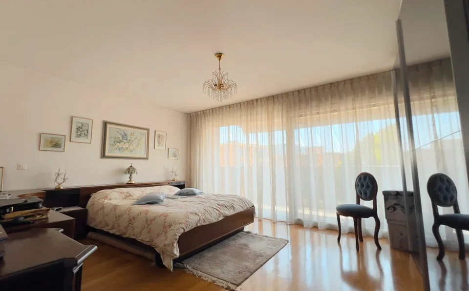 Appartement spacieux à Agno