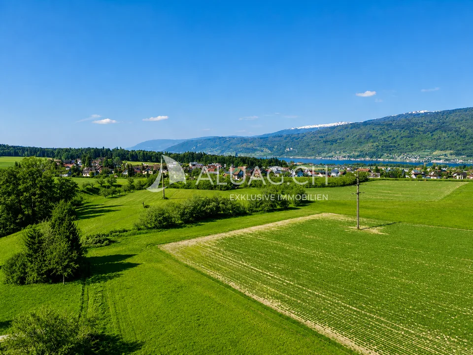 RUHIG UND ZENTRAL WOHNEN MIT TRAUMAUSSICHT