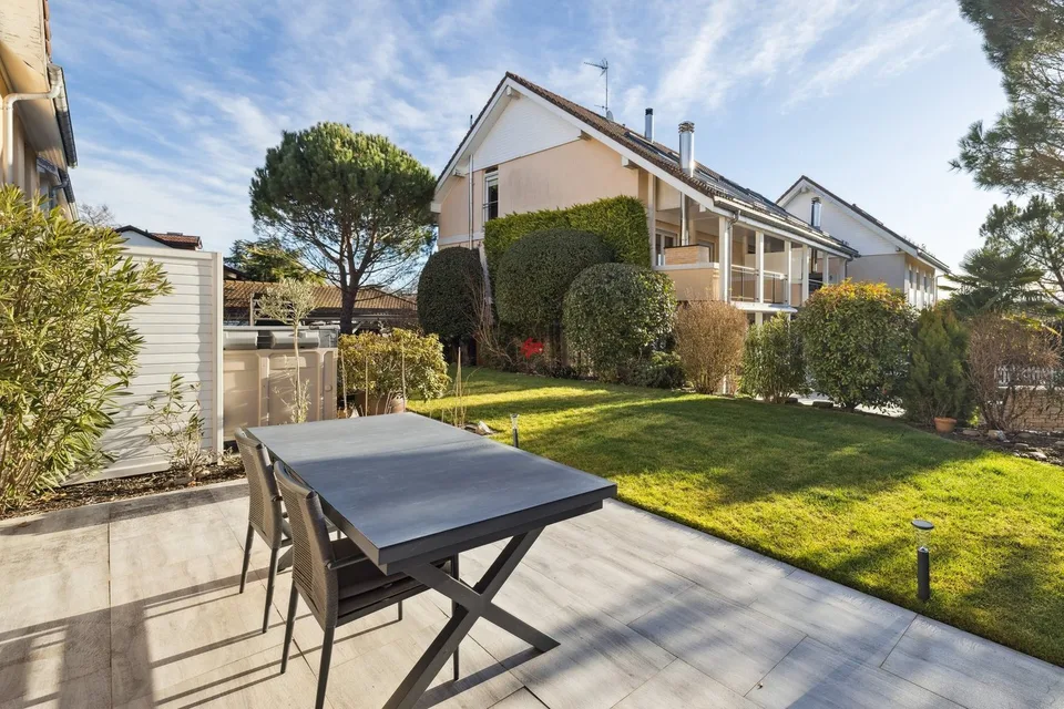 Confort, faibles charges, jardin, votre future villa