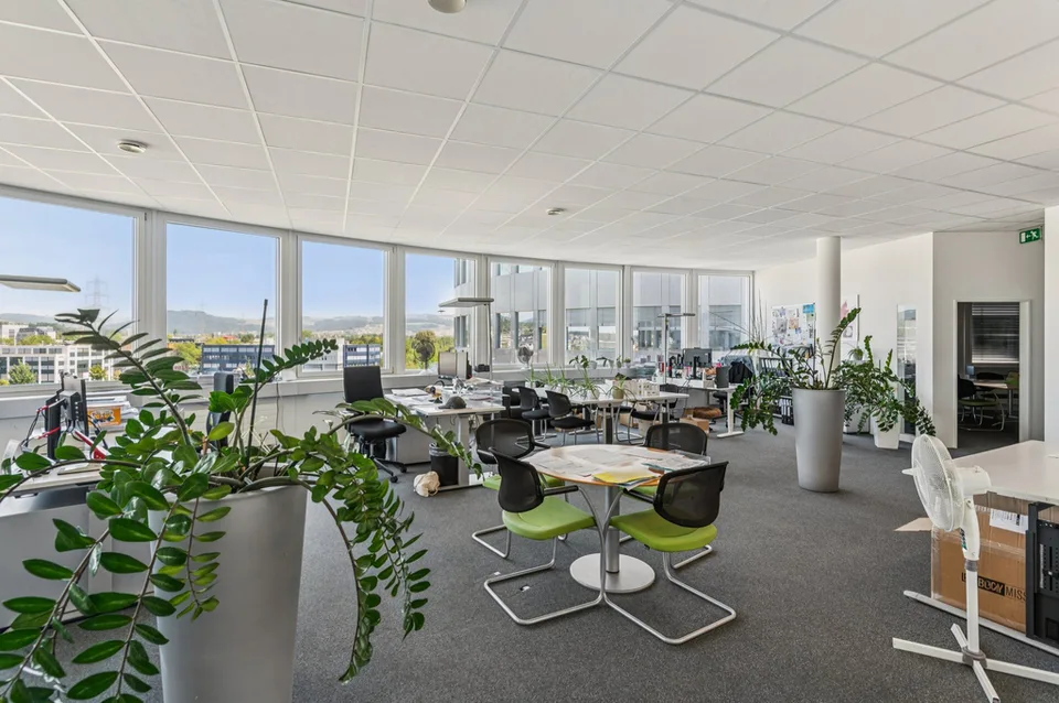 Moderne, individuell gestaltbare Bürofläche zu vermieten