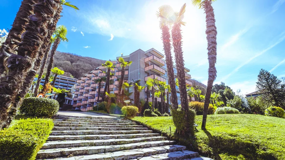 MODERNO ATTICO VISTA LAGO