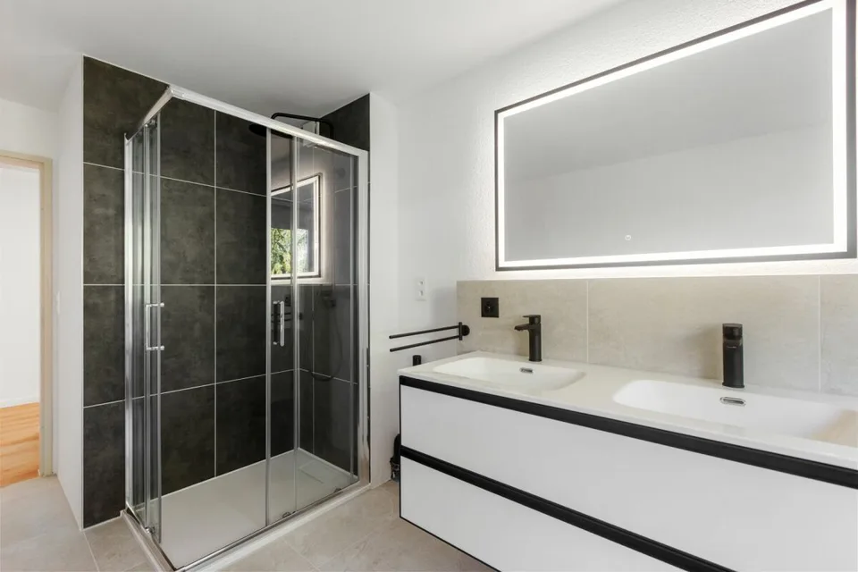 Kernsanierte 4½-Zimmer-Etagenwohnung mit grossem Balkon