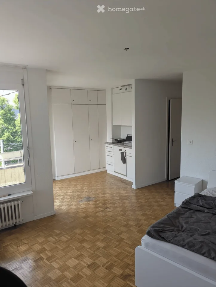 Charmantes 1,5-Zimmer-Studio mit Balkon im renommierten 8032-Bezirk von Zürich