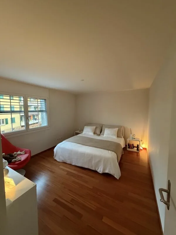 Moderne 2.5-Zimmerwohnung zentral in Kloten