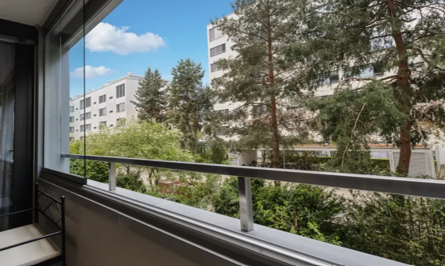 Grosszügige 3.5-Zimmer-Wohnung im ruhigen Wohnpark Feldhof in Zug