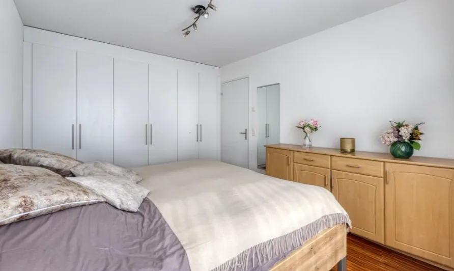 Grosszügige 3.5-Zimmer-Wohnung im ruhigen Wohnpark Feldhof in Zug