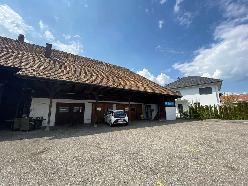Propriété résidentielle et commerciale dans un emplacement central à Roggwil