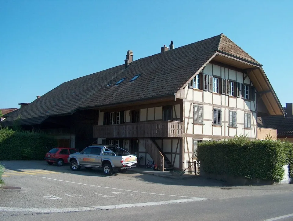 Propriété résidentielle et commerciale dans un emplacement central à Roggwil