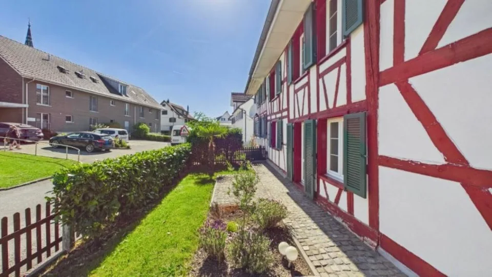 Viele Nutzungsmöglichkeiten mit 7.5 - Zimmer