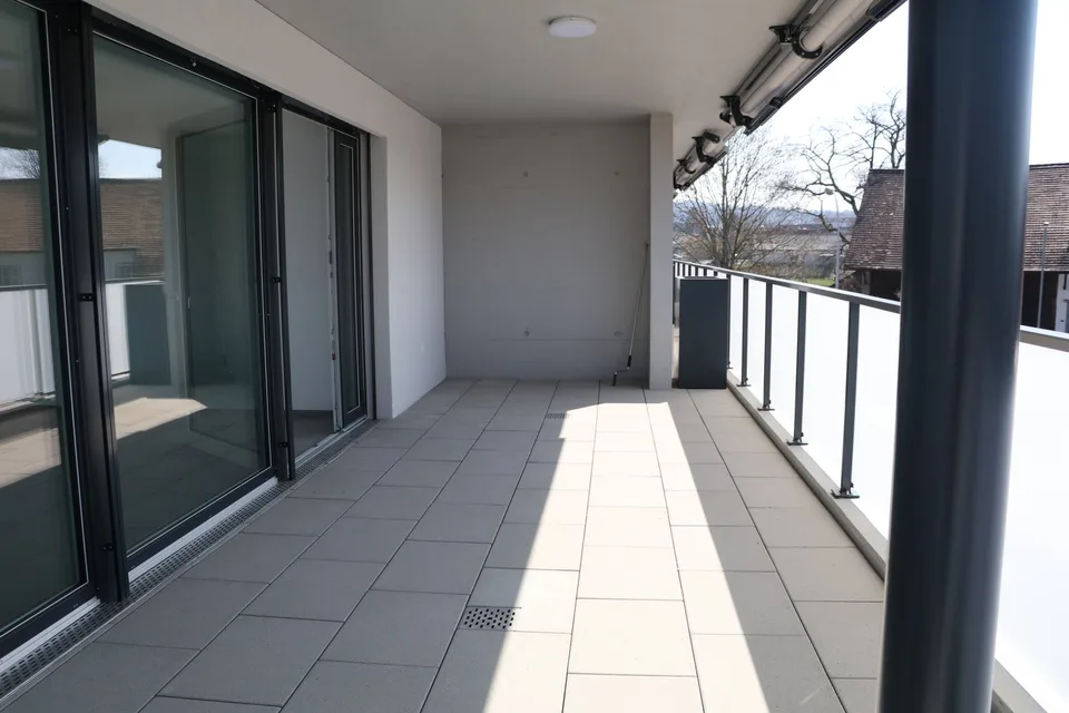 Moderne und helle Wohnung mit grosszügigem Balkon