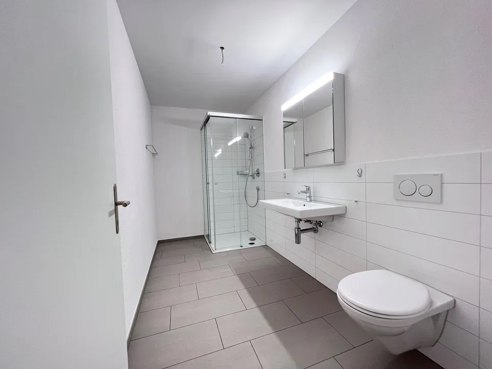 Moderne und helle Wohnung mit grosszügigem Balkon