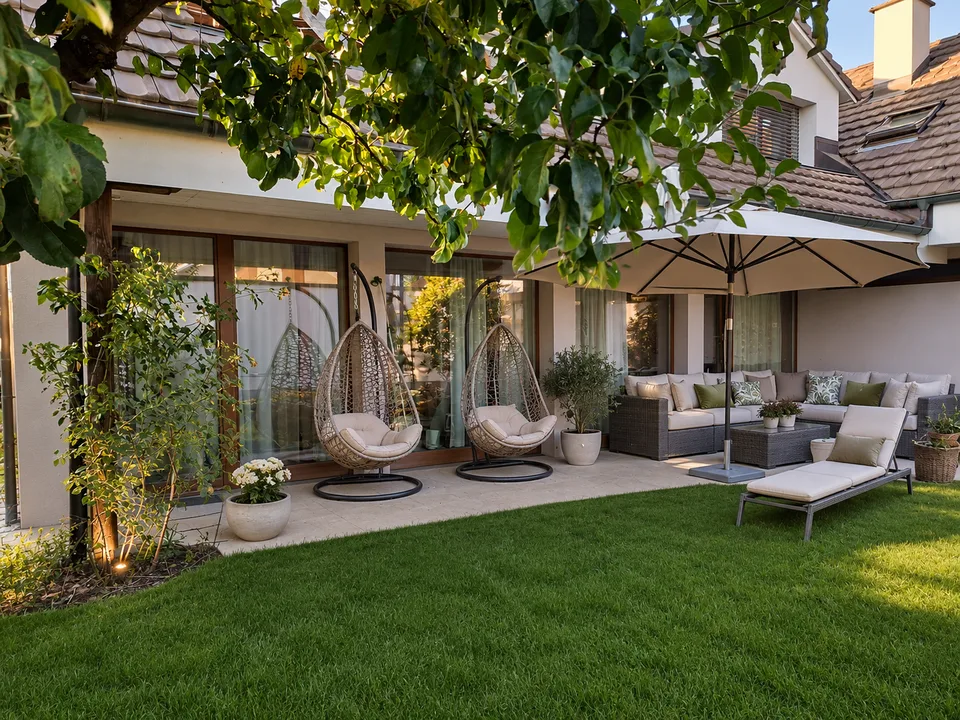 Fast wie im eigenen Haus – mit Privatgarten & Kellergeschoss
