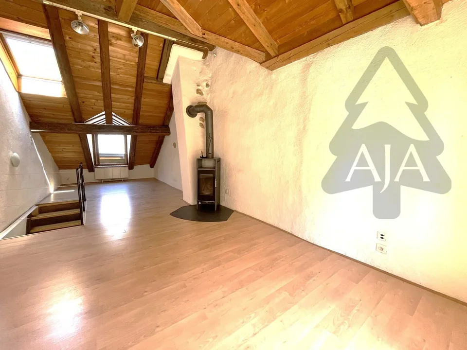Cressier (in the historic village center), charming semi-detached house with 3 rooms