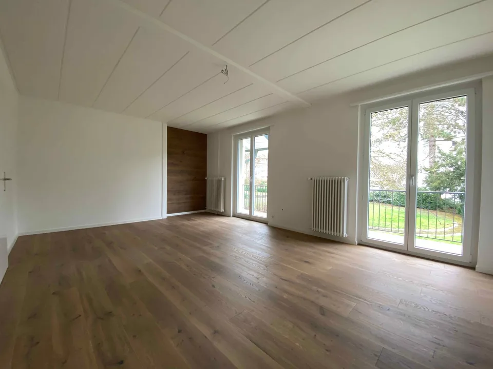 Helle 2.5-Zimmer-Wohnung mit Balkon