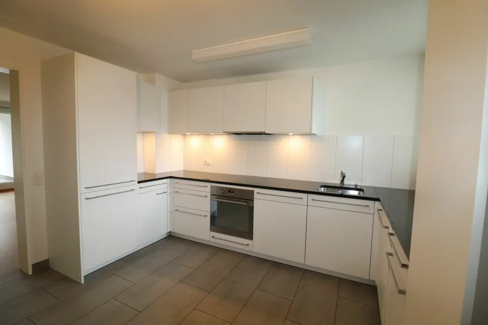 Vicino al centro Mischeli - appartamento mansardato moderno 3 1/2 locali a Reinach