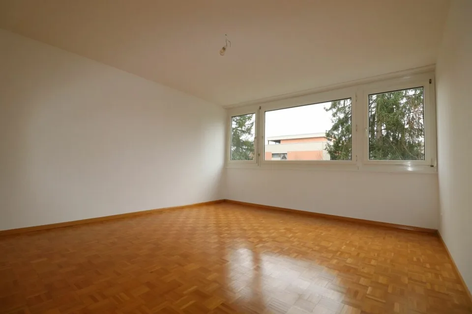 Vicino al centro Mischeli - appartamento mansardato moderno 3 1/2 locali a Reinach