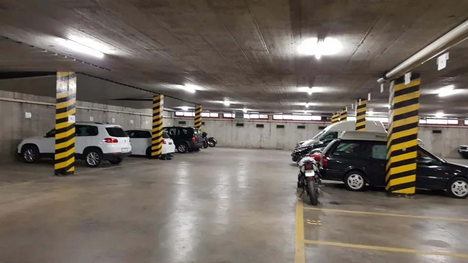 Ne laissez pas votre voiture sous la pluie !