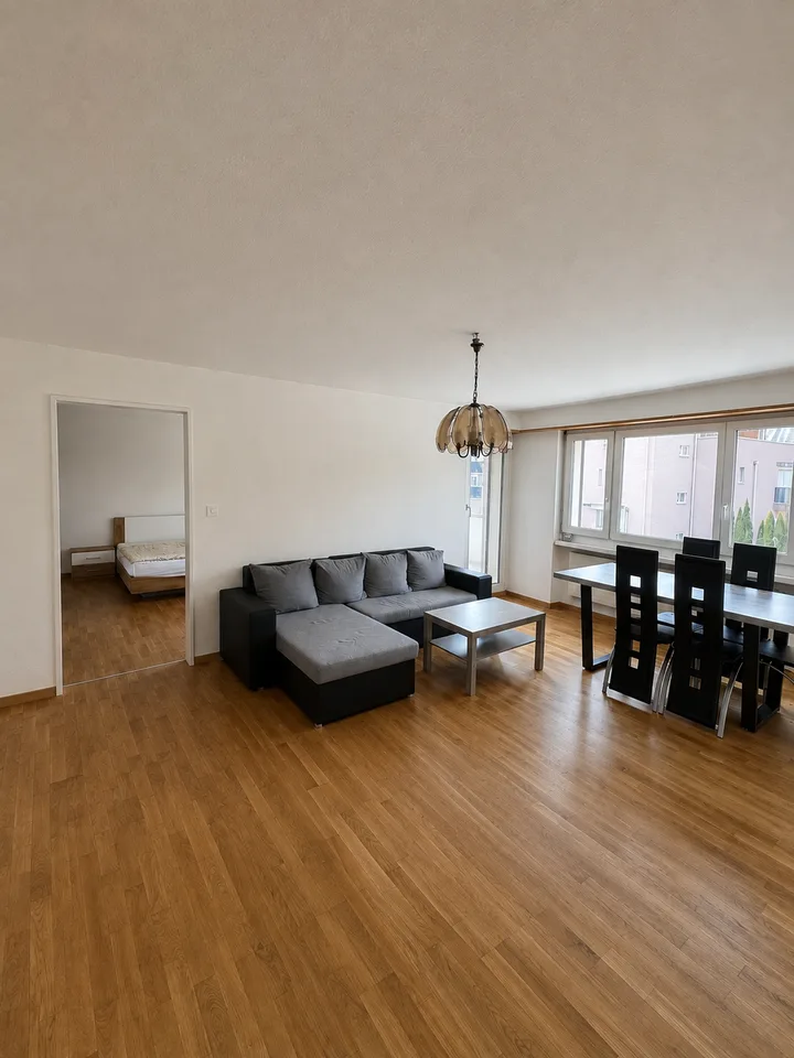 Appartement 2.5 pièces dans un emplacement central et calme