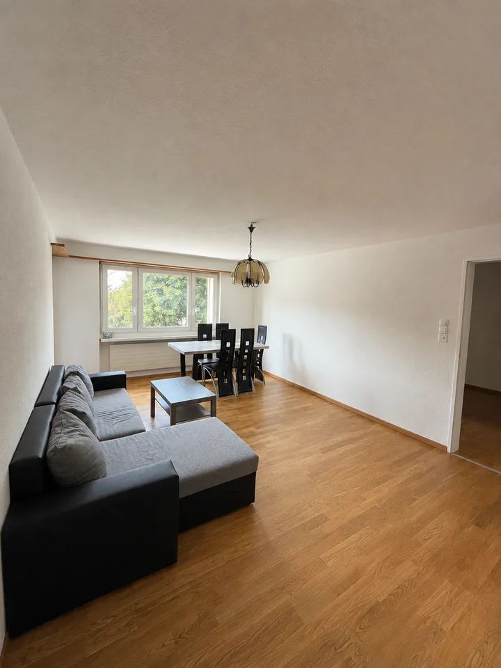Appartement 2.5 pièces dans un emplacement central et calme
