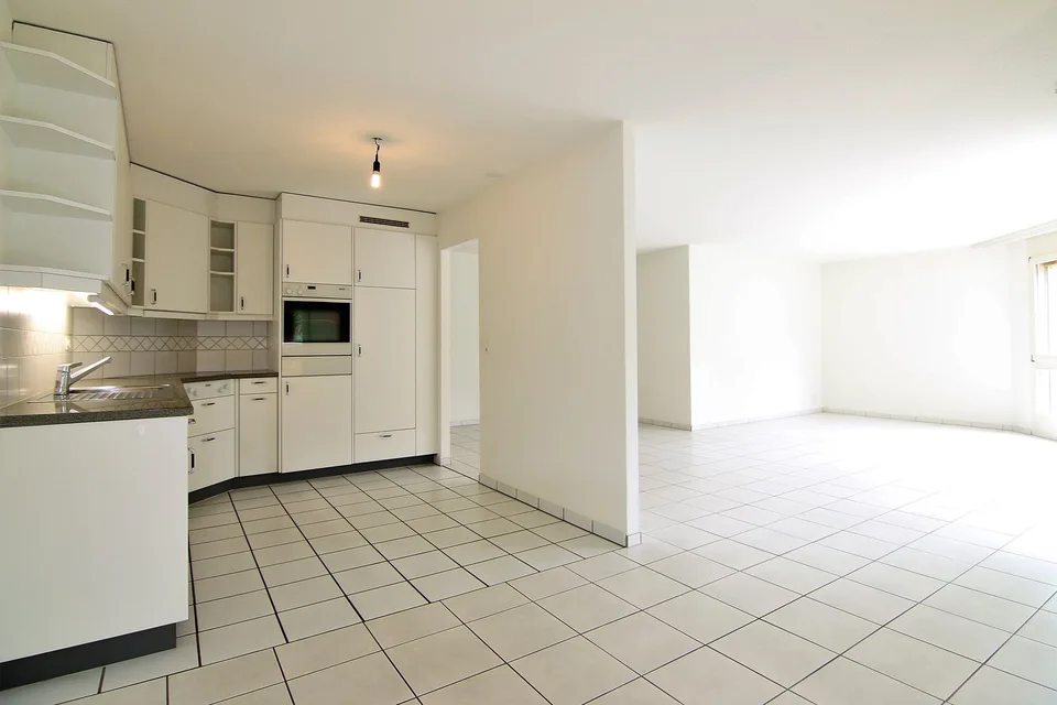 Grosszügige 4.5-Zimmer-Wohnung mit Balkon