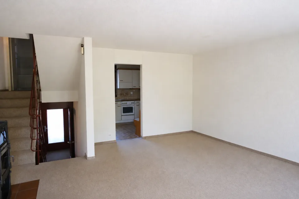 LARGE REAL ESTATE - Charming 5.5-room row house in Innerberg (Wohlen near Bern)
