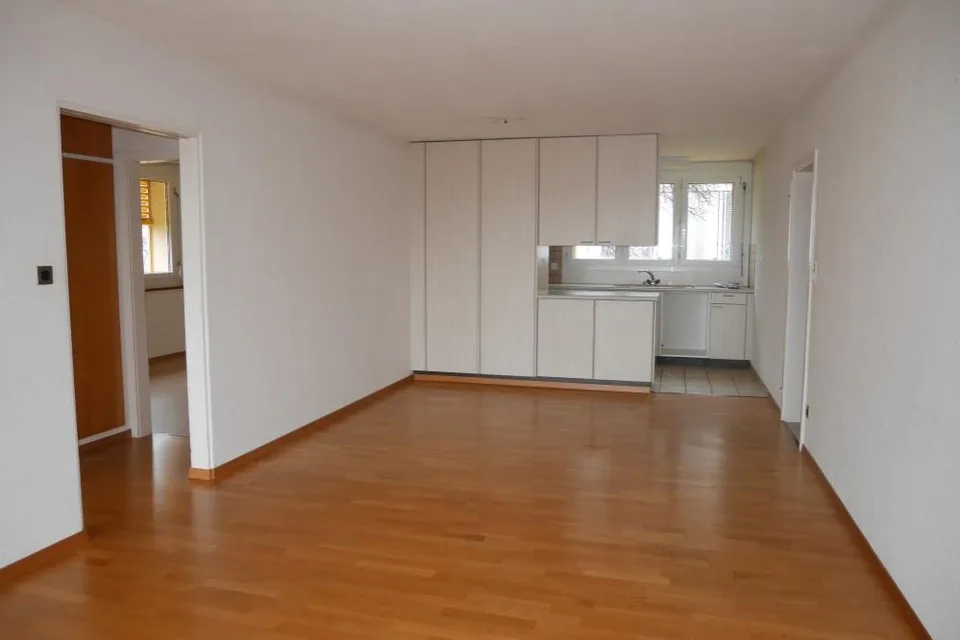 Schöne Wohnung mit Balkon zu vermieten