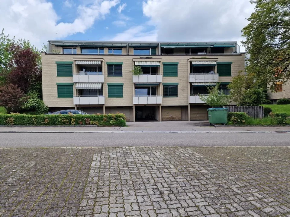 Schöne Wohnung mit Balkon zu vermieten
