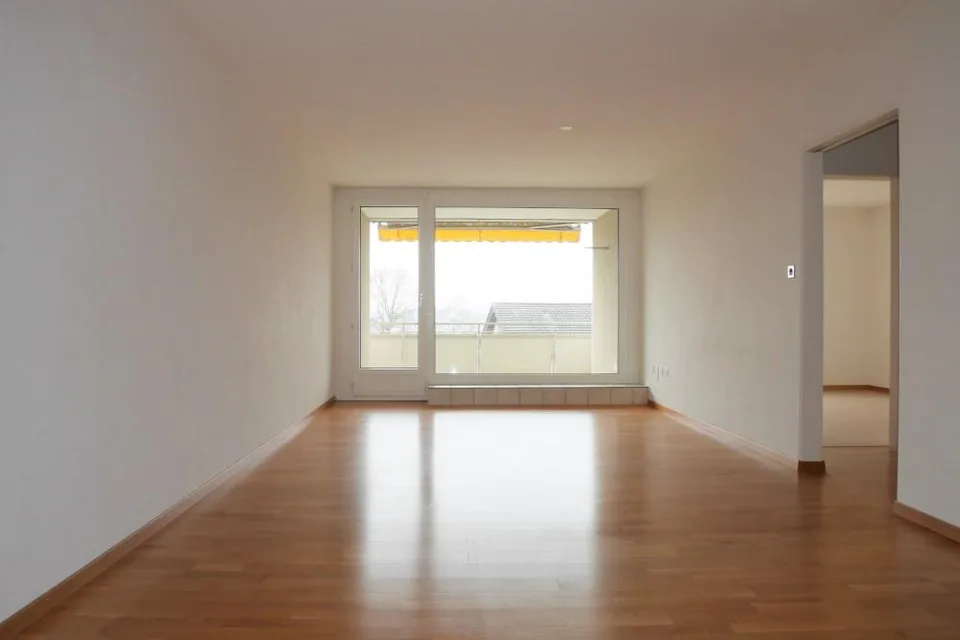 Schöne Wohnung mit Balkon zu vermieten