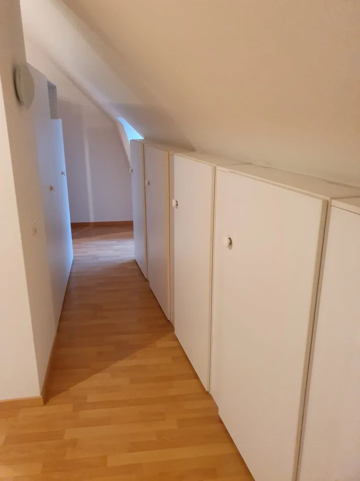 Wohnung mit 4.5 Zimmern im Dachgeschoß