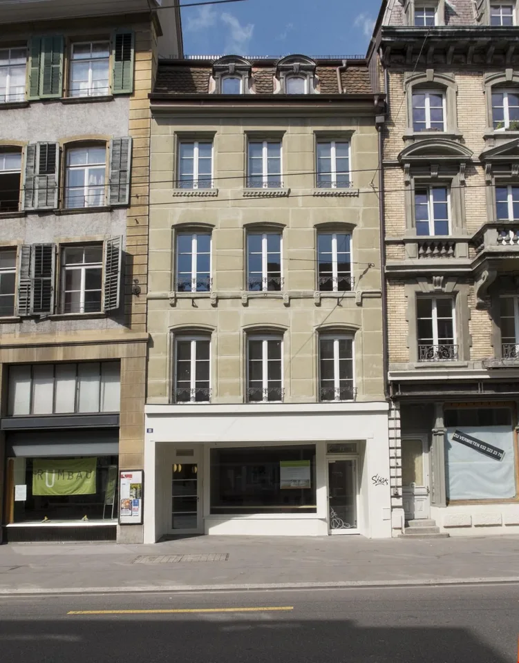 Grosse 3.5 Zimmer Wohnung mit Terrasse auf 2 Etagen