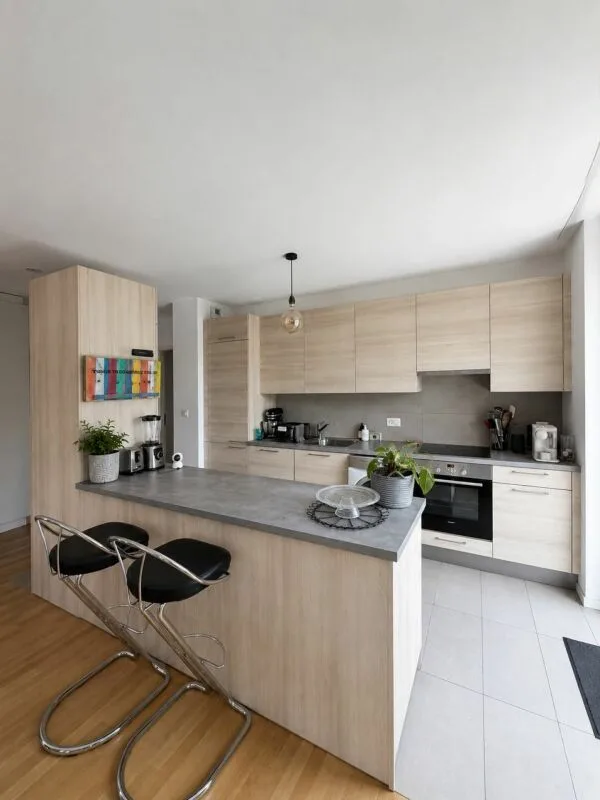 Schönes möbliertes Apartment - 100m2