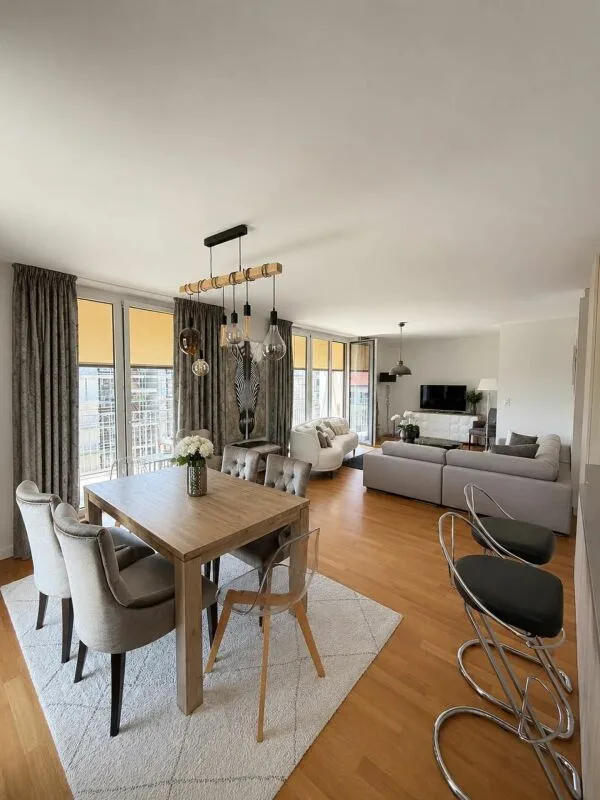 Schönes möbliertes Apartment - 100m2