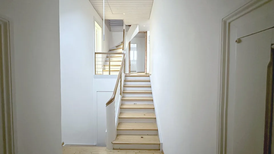 Einzigartige Dachwohnung mit Galerie im Breite-Quartier