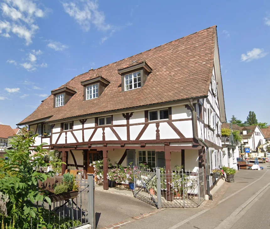 Charmante Dachwohnung in Allschwil
