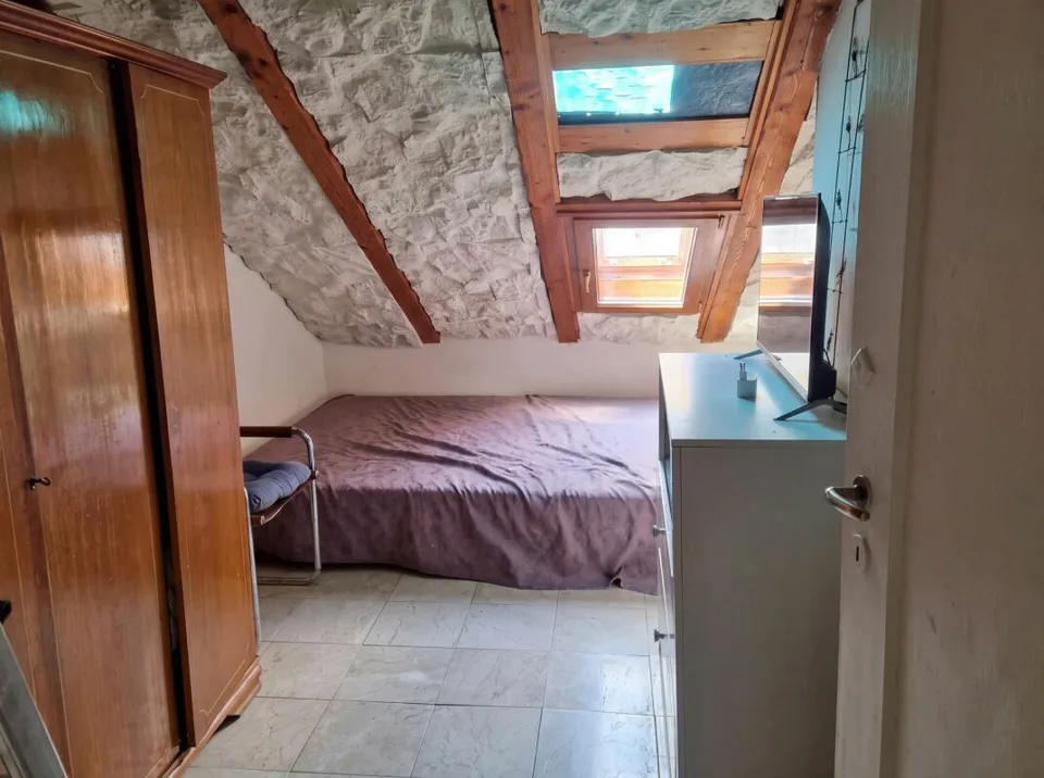 Gepflegte 4-Zimmer-Dachwohnung mit Cheminée - Brüggstrasse 74, Biel