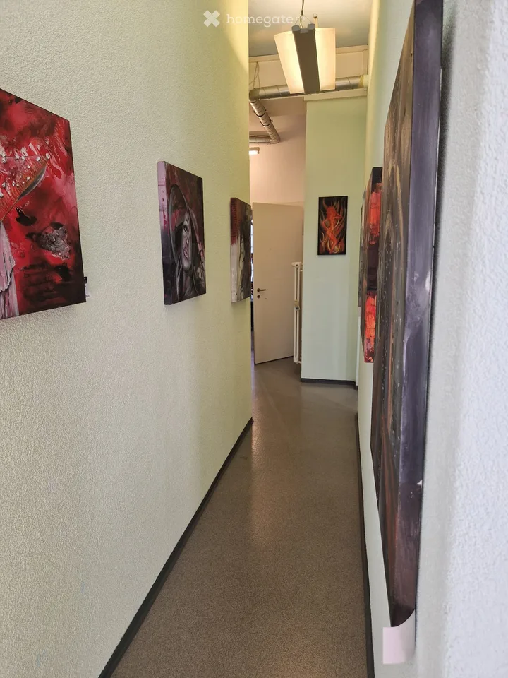 Ladenfläche / Studio / Salon / Gewerbe möbeliert (Parkplatz optional) ---> neuer Preis!