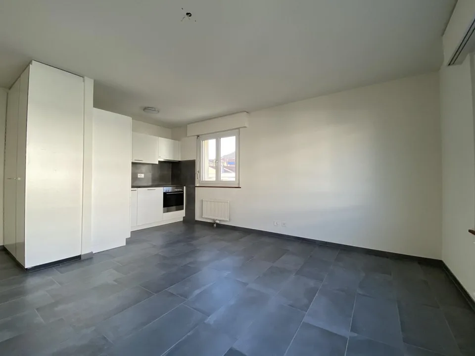 2031 - Beautiful 2.5-room apartment for rent - Le Landeron