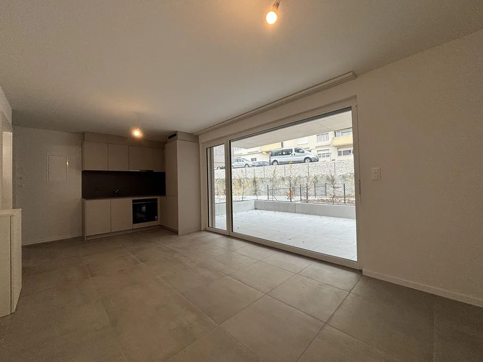 2190 - Studio neuf au rez-de-chaussée