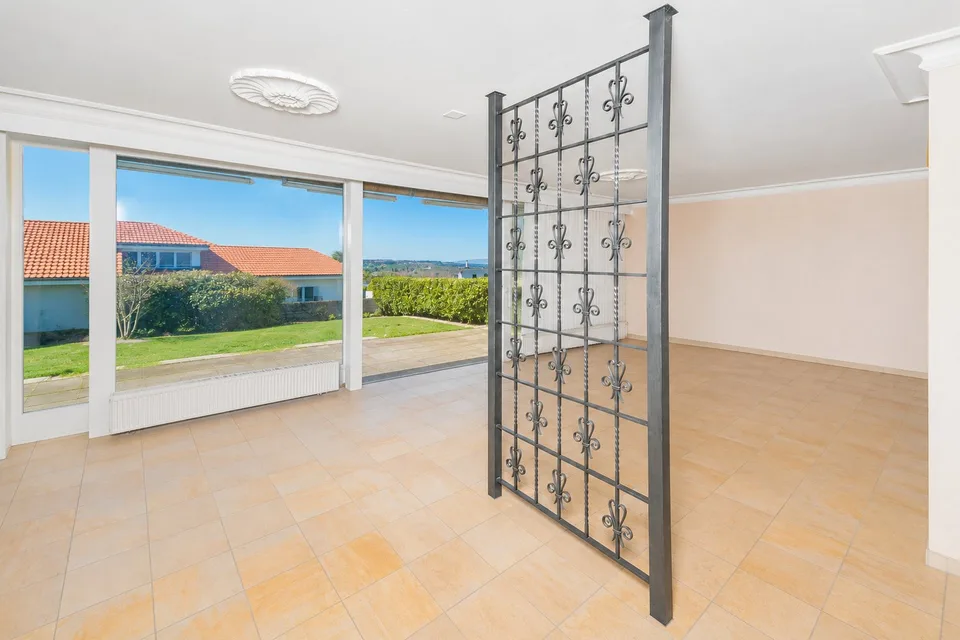Maison avec piscine et vue panoramique dans un excellent emplacement