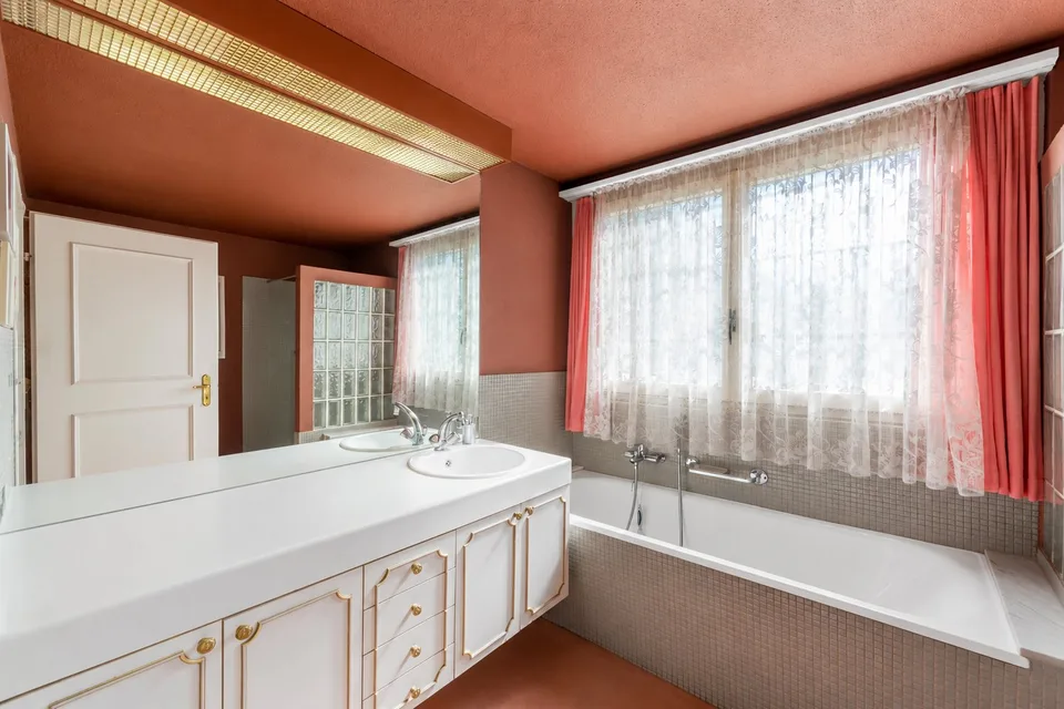 Maison avec piscine et vue panoramique dans un excellent emplacement