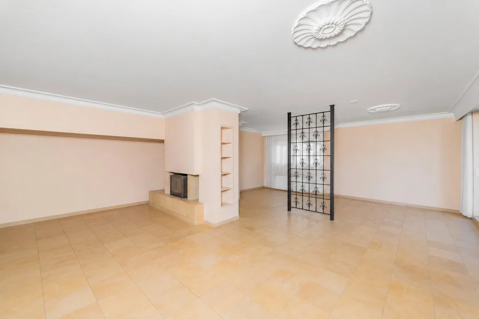Maison avec piscine et vue panoramique dans un excellent emplacement