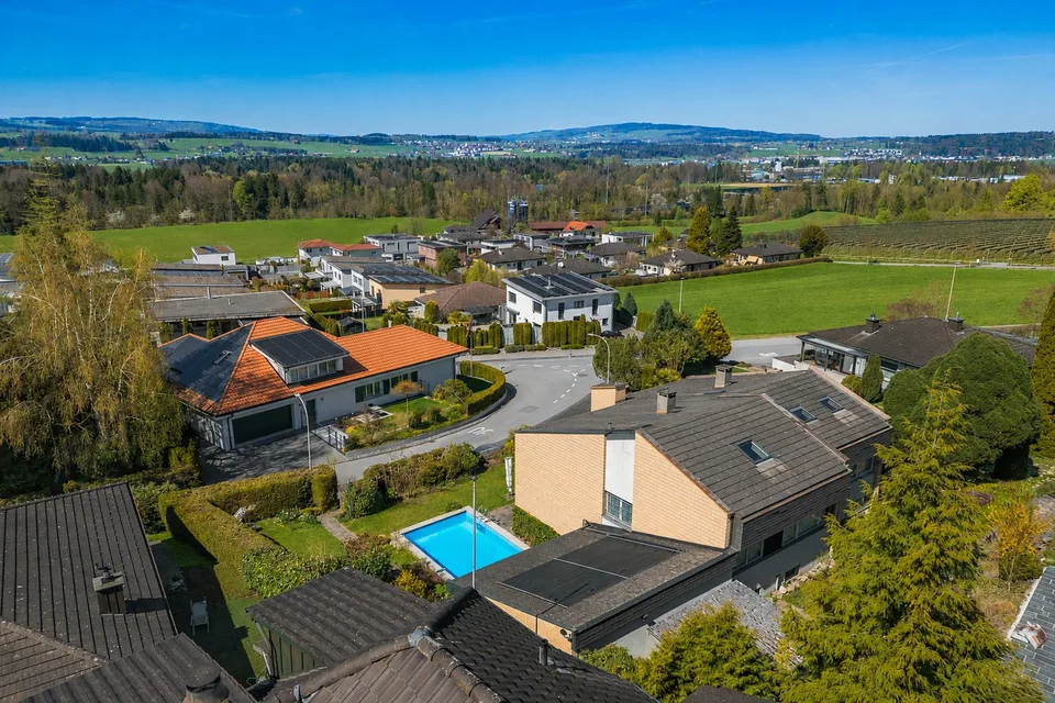Maison avec piscine et vue panoramique dans un excellent emplacement