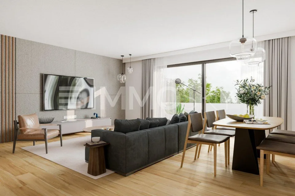Zentrale, geräumige und sonnige Wohnung