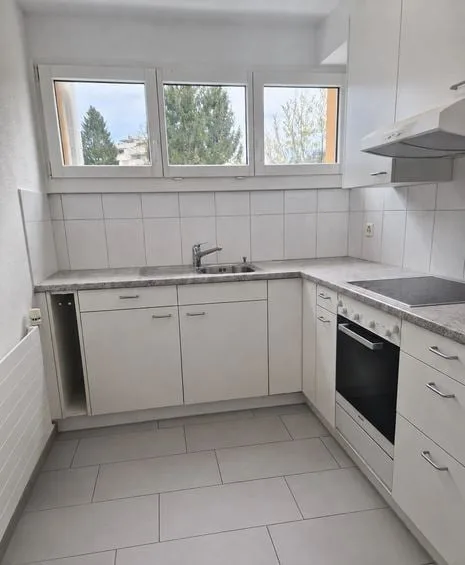 Bright 2-room apartment with balcony in Brüttisellen – available immediately!